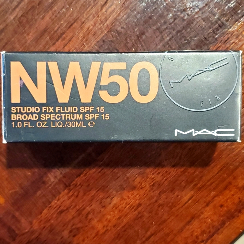 NW50 MAC Studio Fix Fluid Foundation SPF15 New